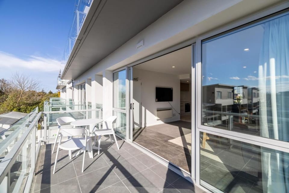 View (from property/room), Balcony/Terrace, Seating area