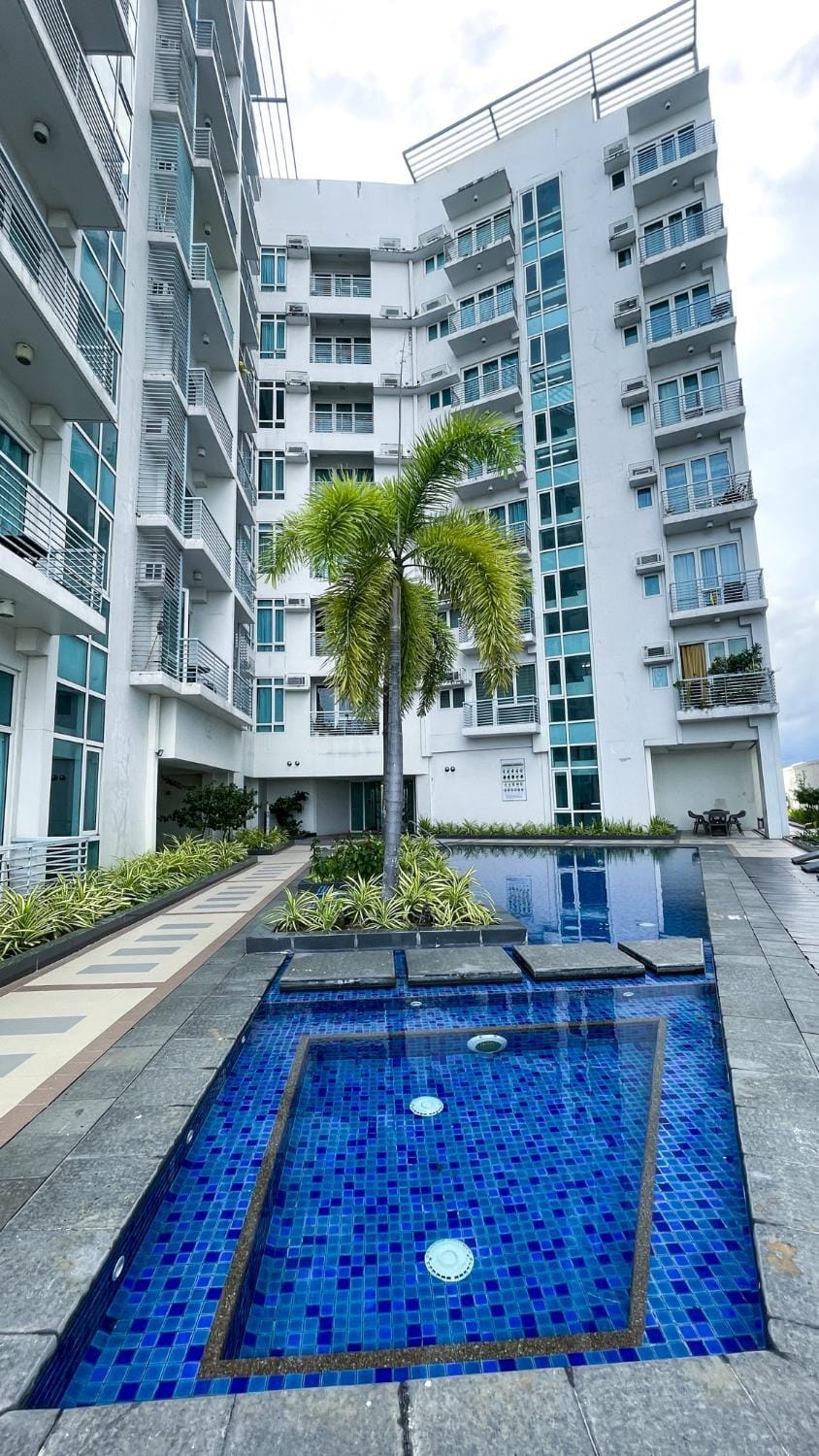 13 Twin Balcony Escape Apartment in Iloilo City