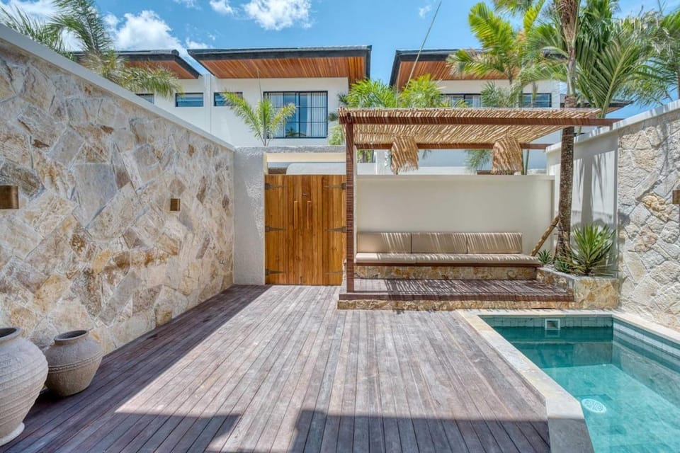 Anjuna Surf & Sunset 1BR Villas in Uluwatu Villa in Bali