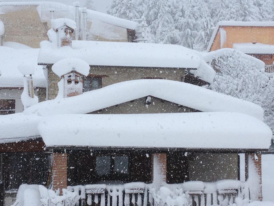 Facade/entrance, Winter