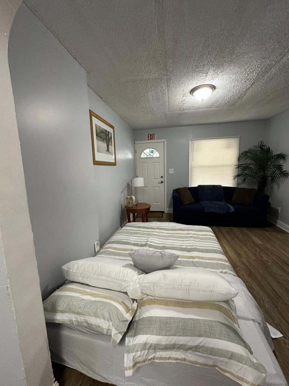 cozy home away from home Apartment in Cleveland Heights