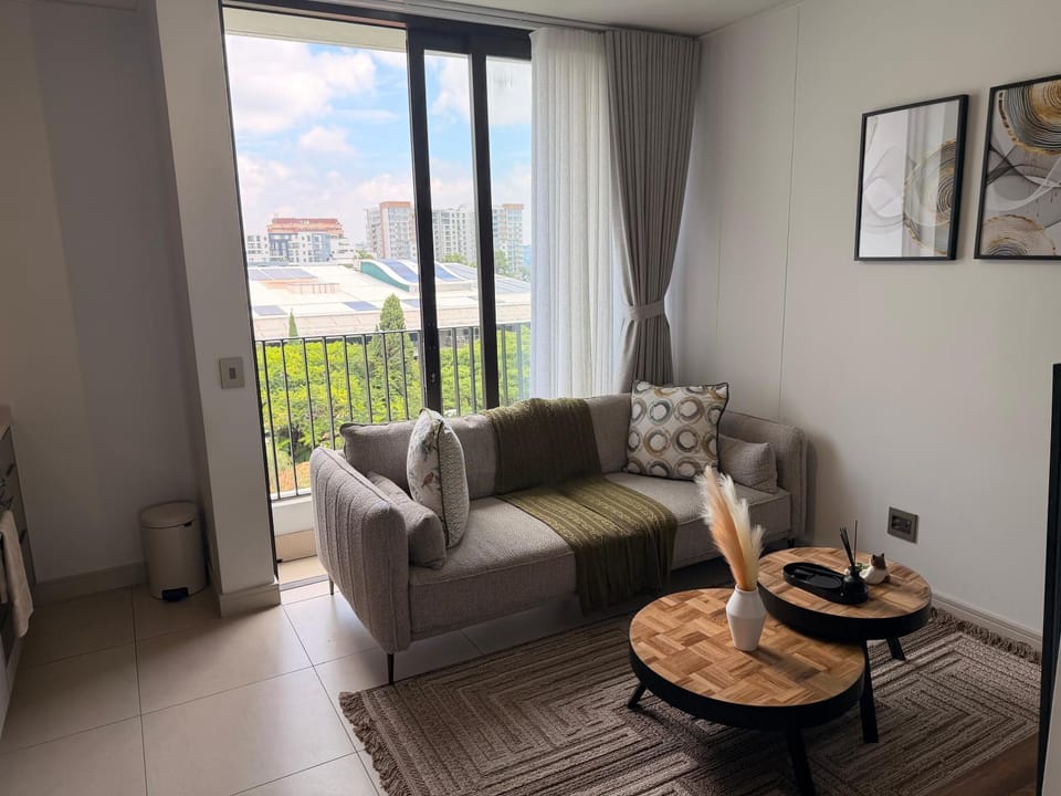 Phoenix Grandeur Gîte at One Rosebank ApartHotel Apartment in Johannesburg