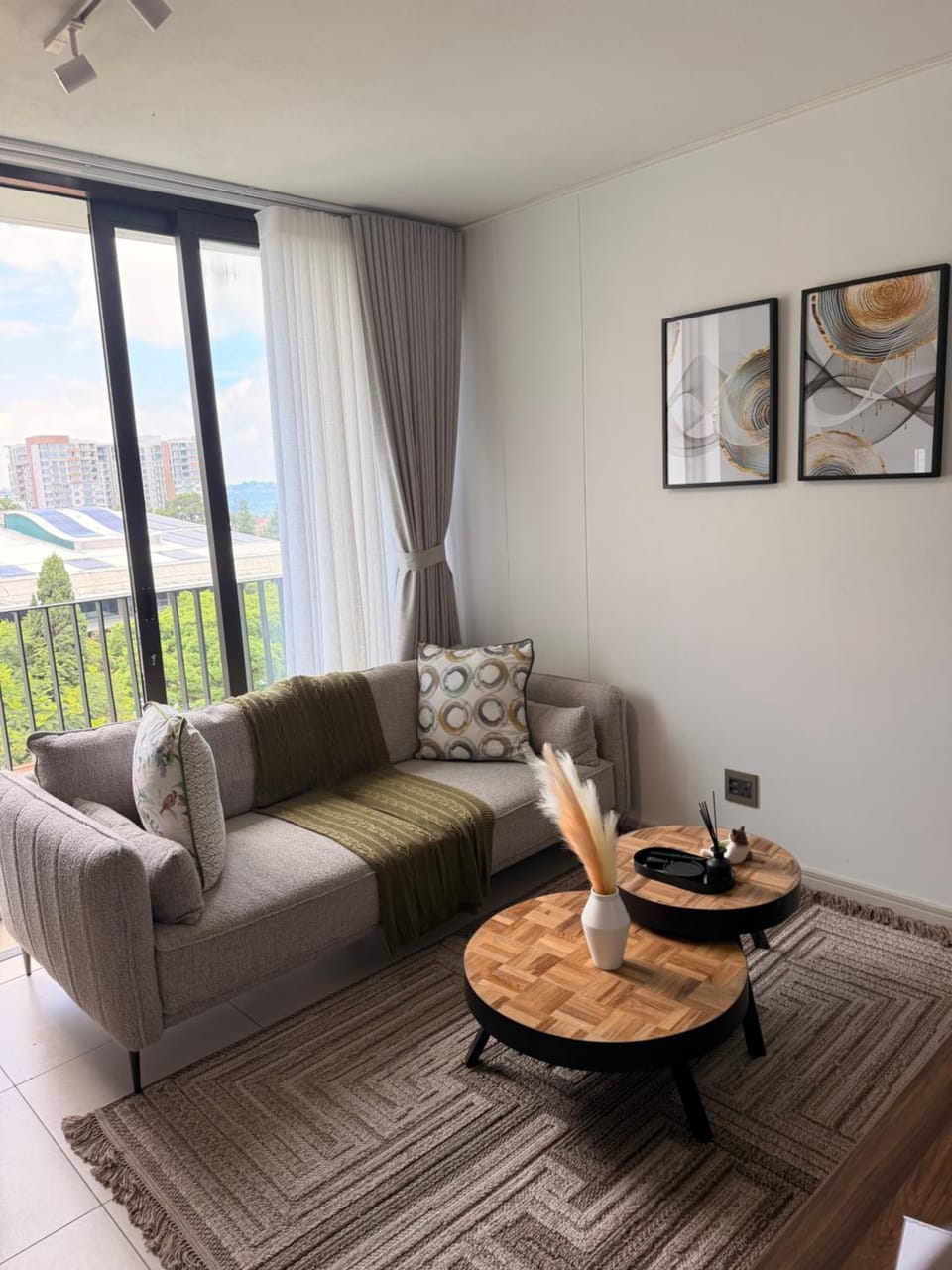 Living room, Seating area