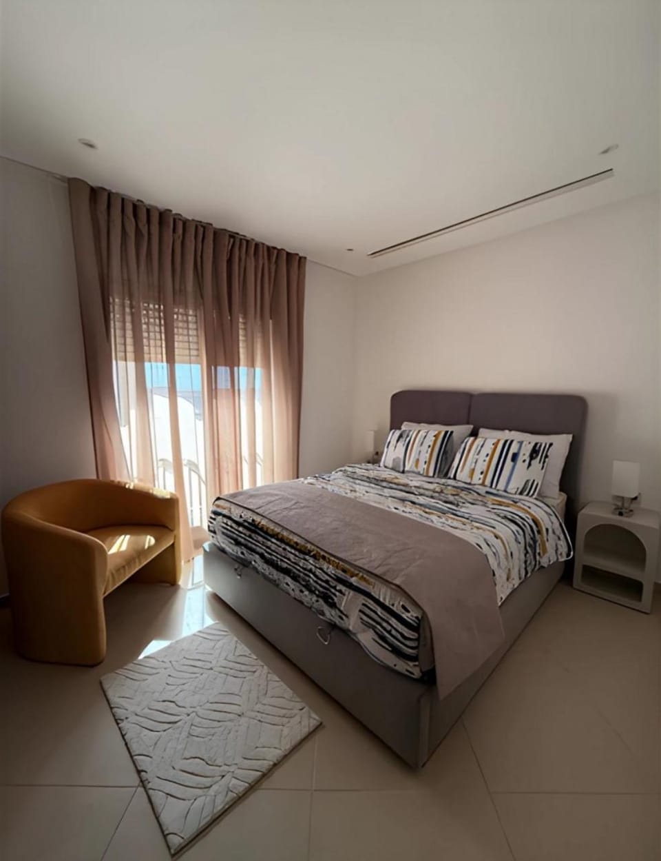Central Gueliz Apartment Walk to Train Station Apartment in Marrakesh