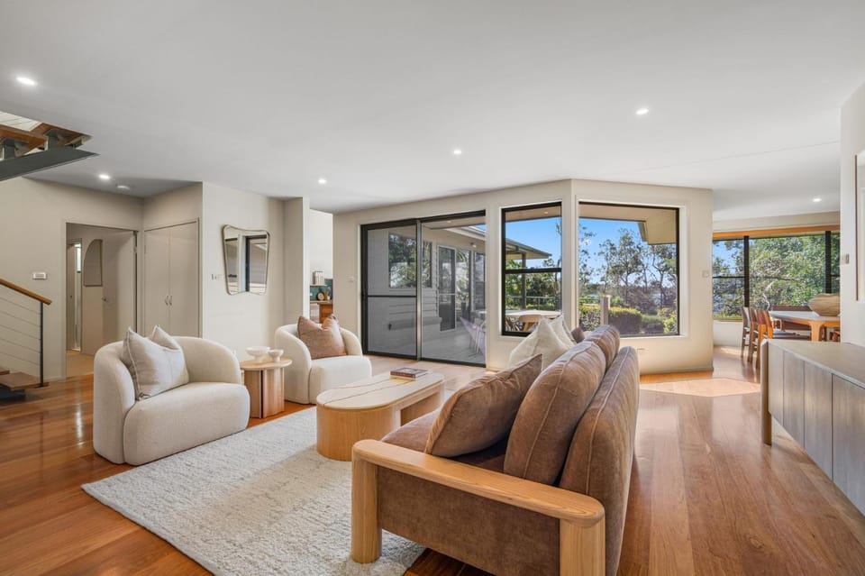 Lakeside Bliss House in Camden Haven