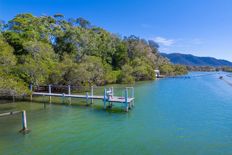 Lakeside Bliss House in Camden Haven