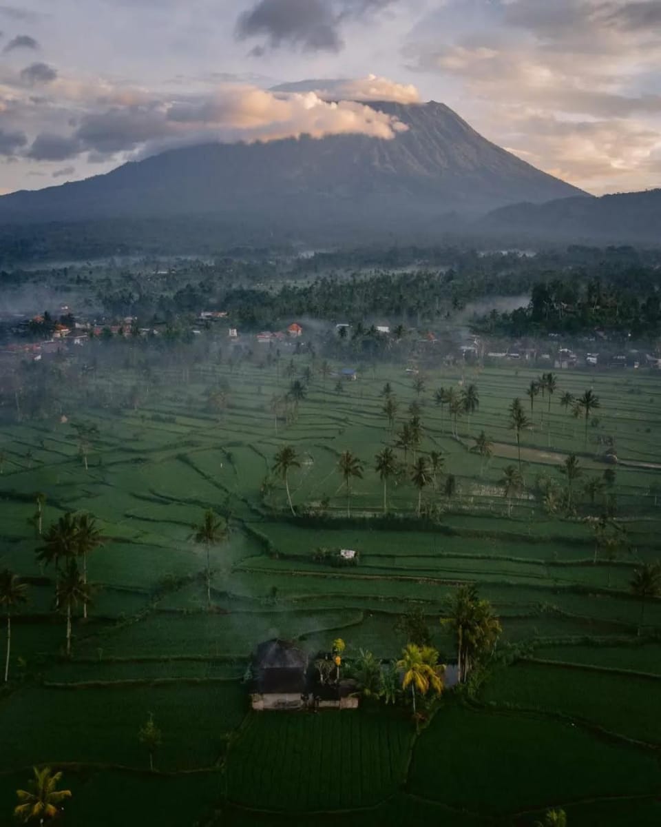 Nearby landmark, Day, Natural landscape, Mountain view