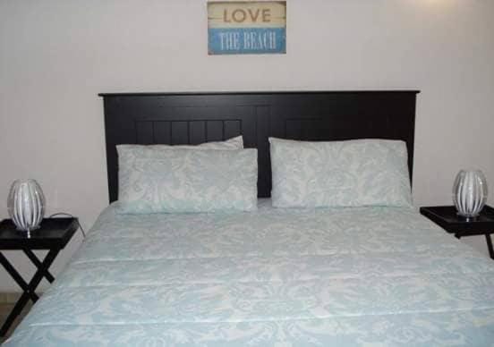 Oswald Ramgate Beach Apartment in Margate