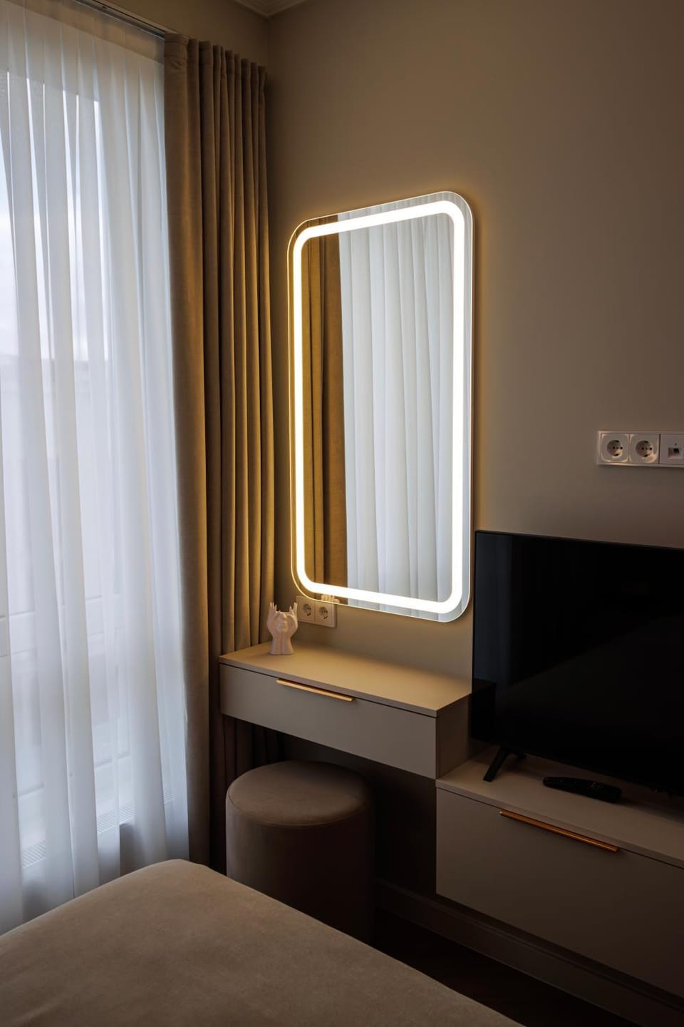 TV and multimedia, Bedroom