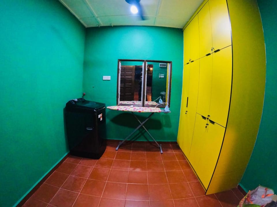 Roomstay Pondok Aboh Vacation rental in Terengganu, Malaysia
