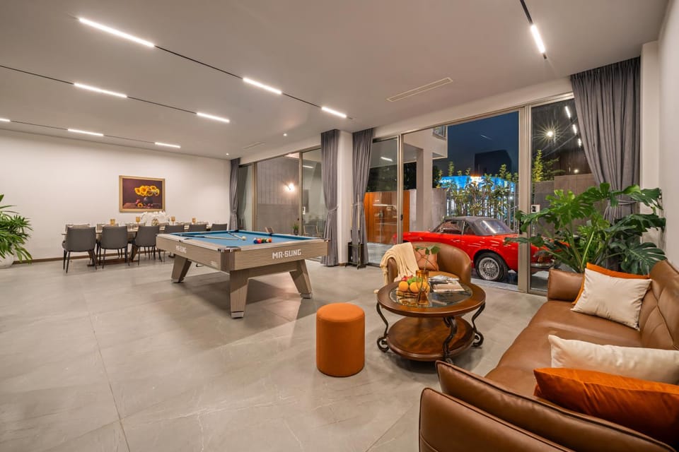 Billiard
