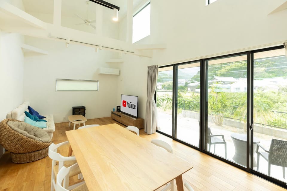 海沿いの1日1組限定の貸切別荘 Smile Itoshima Stay House in Fukuoka
