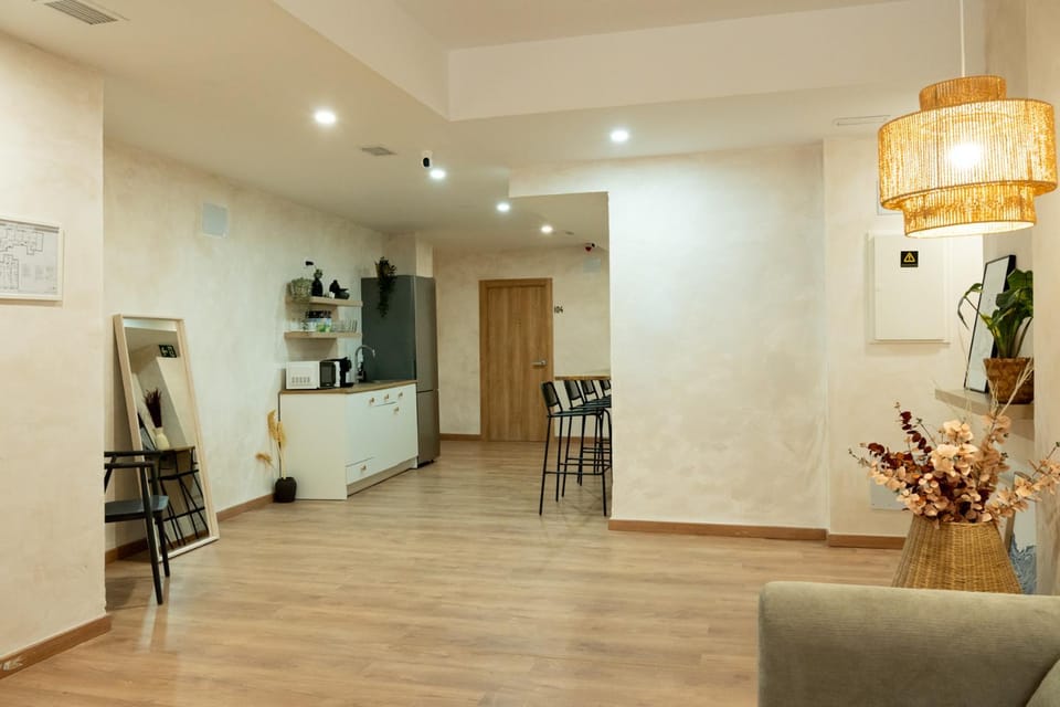 Communal lounge/ TV room