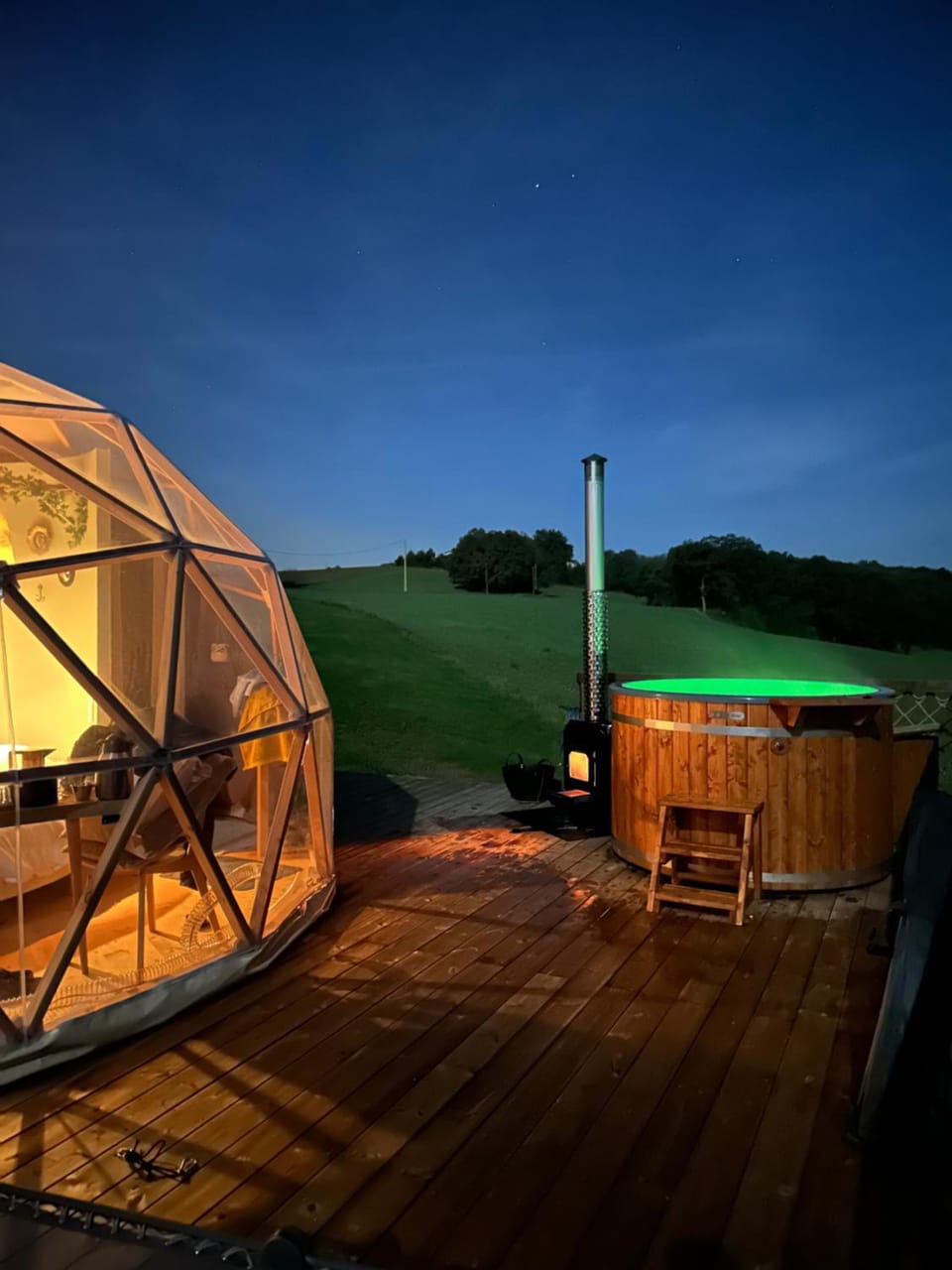 Natural landscape, Hot Tub, Balcony/Terrace