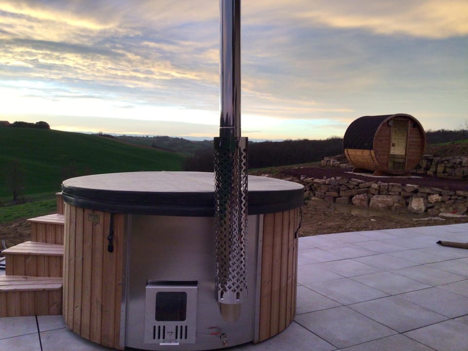 Natural landscape, Hot Tub, Sauna