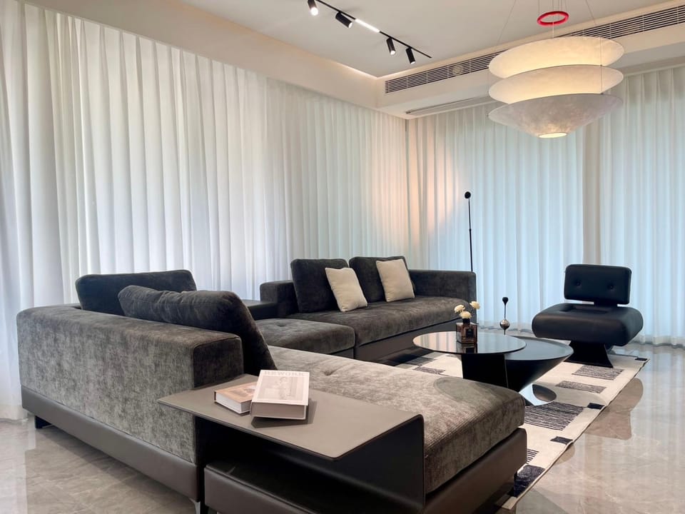 Eastern Hub - Chong Qing River view super big 4 bedrooms Apartment in China