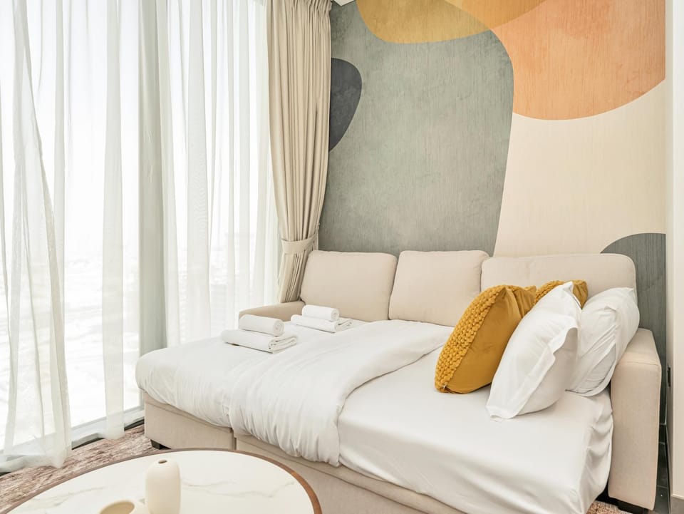 Bed, Living room