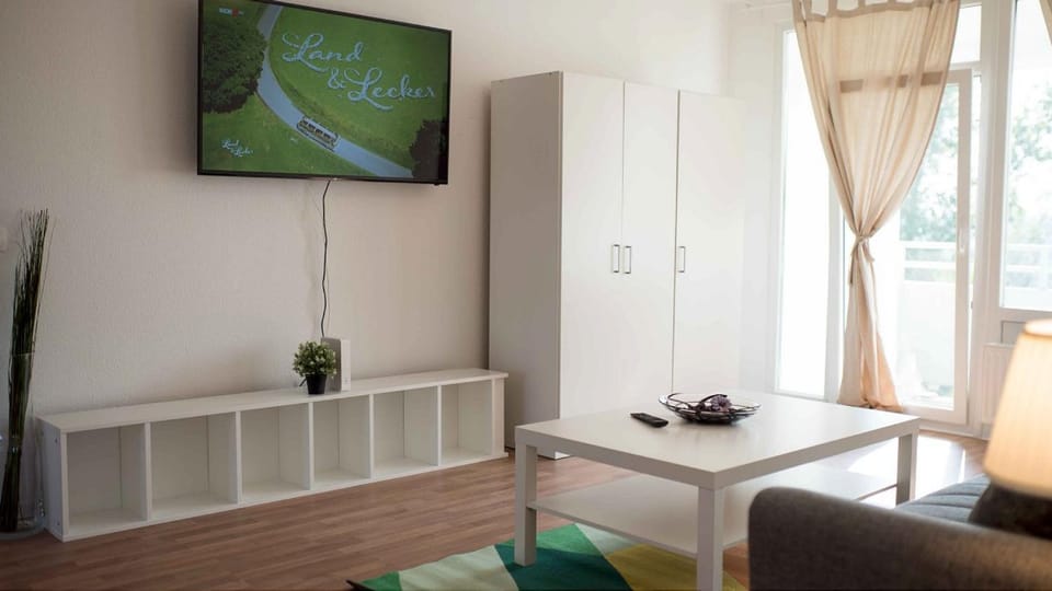 TV and multimedia, Balcony/Terrace, Seating area