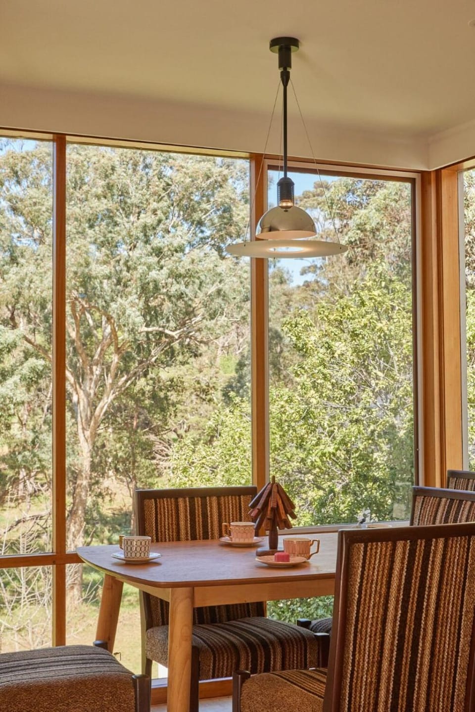 Day, Living room, Dining area