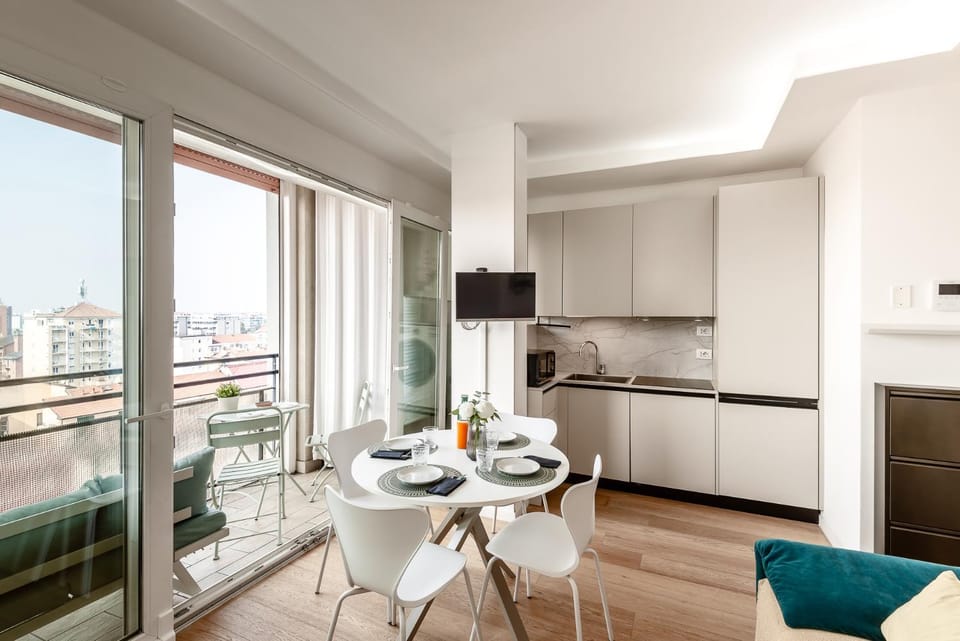 TV and multimedia, Balcony/Terrace, Kitchen or kitchenette, Living room, Dining area, stove