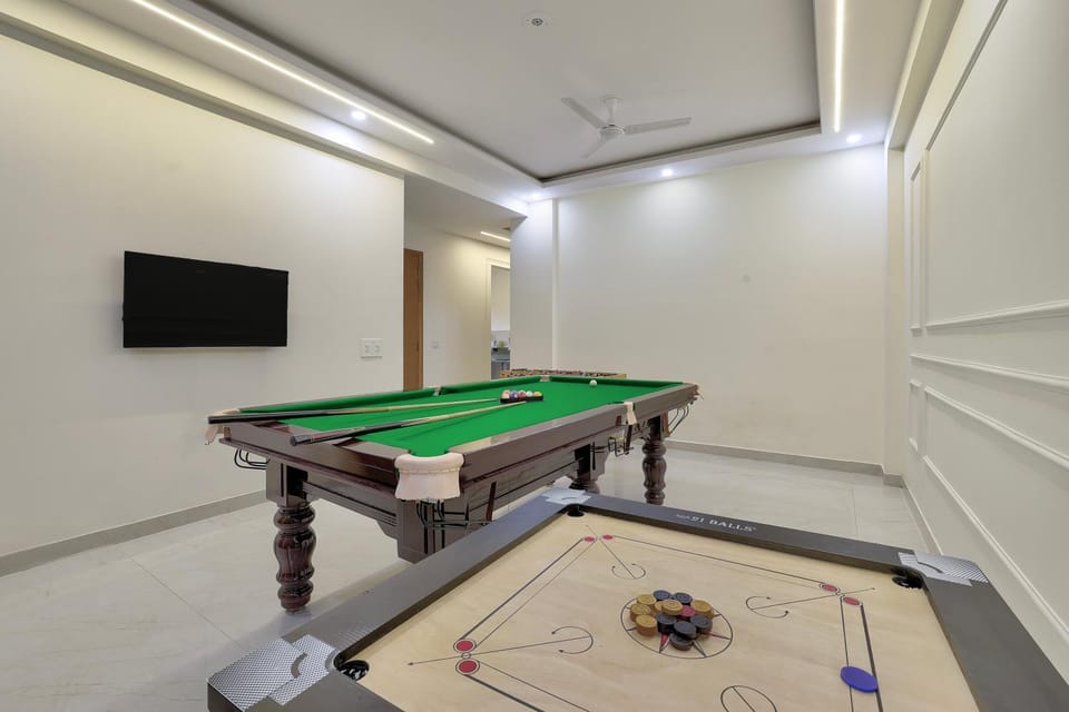 Activities, Game Room