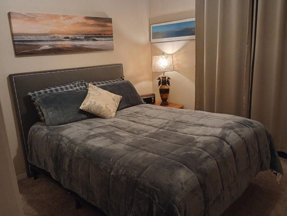 Bed, Bedroom