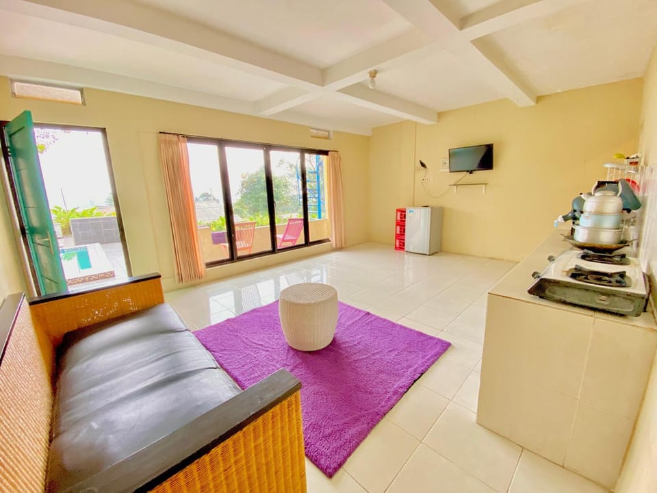 villa puncak ressort Villa in Cisarua
