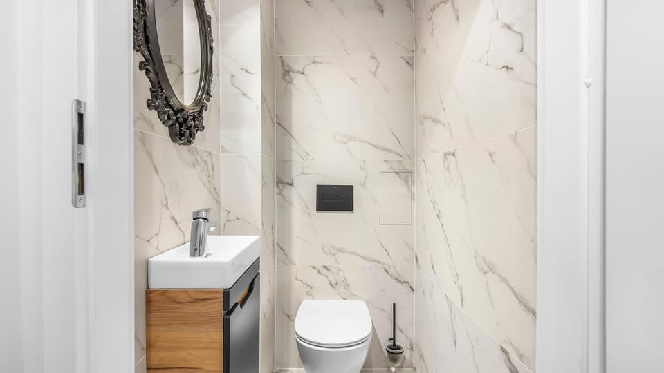 Toilet, Bathroom
