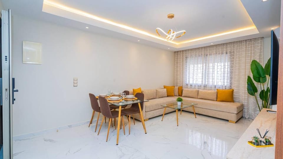 Living room, Seating area, Dining area