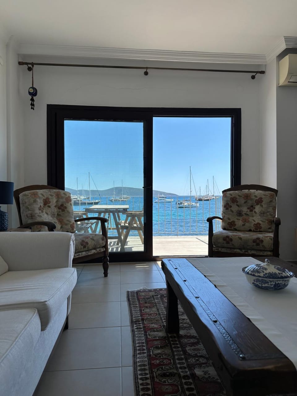 View (from property/room), Living room, Seating area