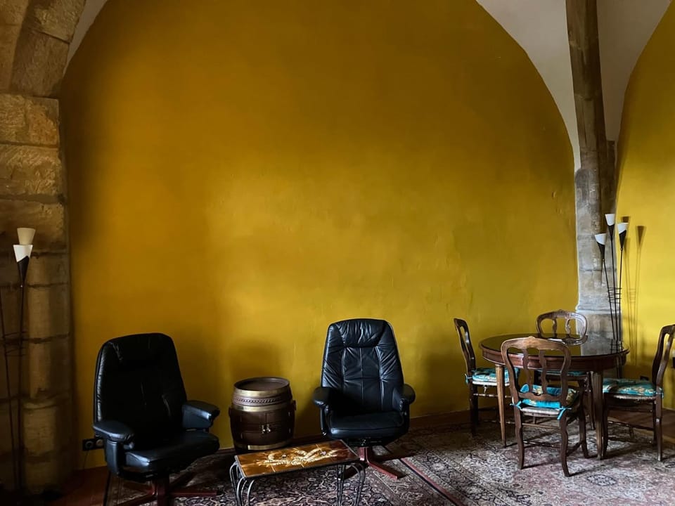 Seating area