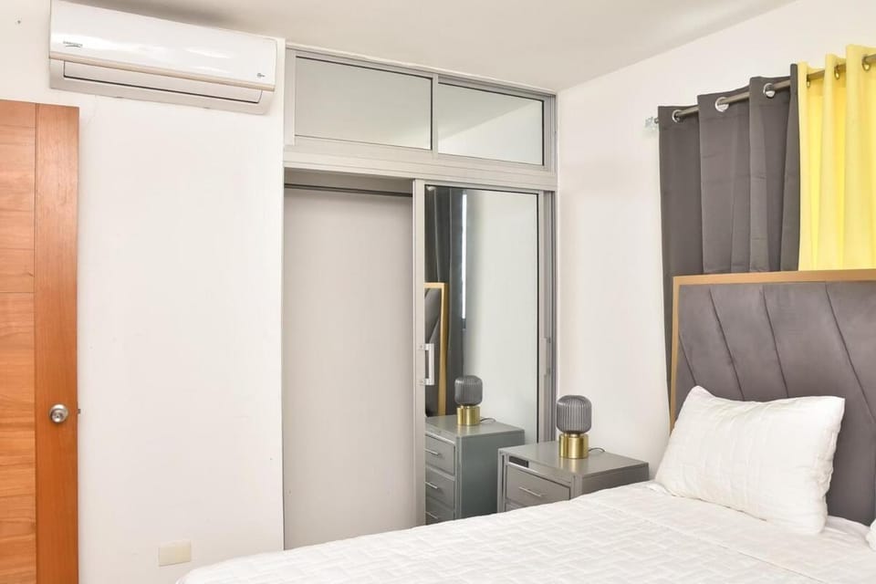 Bed, Bedroom, wardrobe, air conditioner