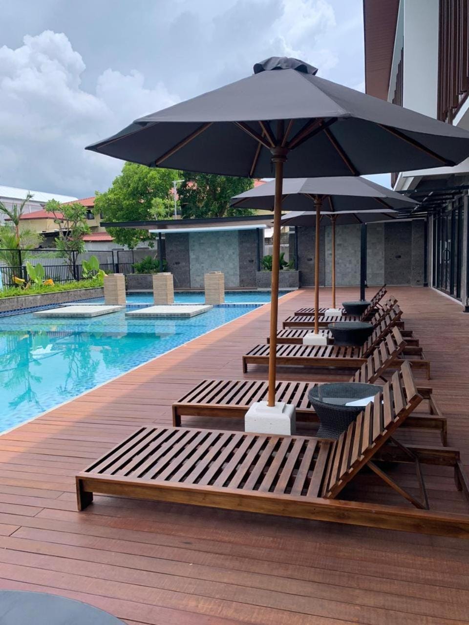 Swimming pool, Swimming pool