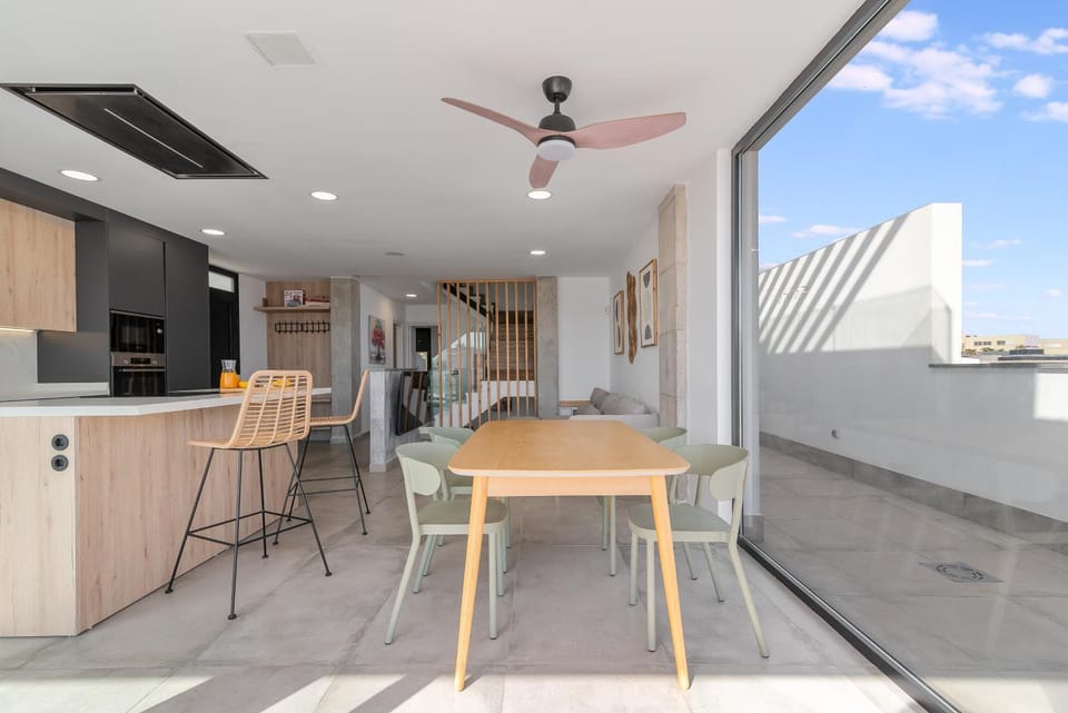 Patio, Day, View (from property/room), Balcony/Terrace, Kitchen or kitchenette, Dining area