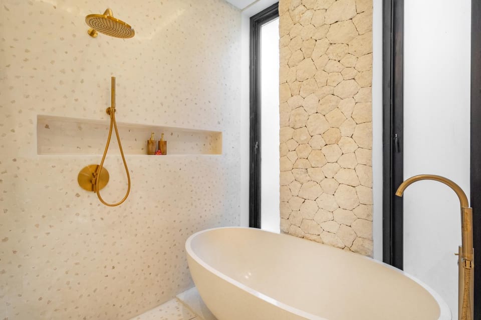 Ocean Verve Villa 2 - 3bd in central Uluwatu Villa in Bali