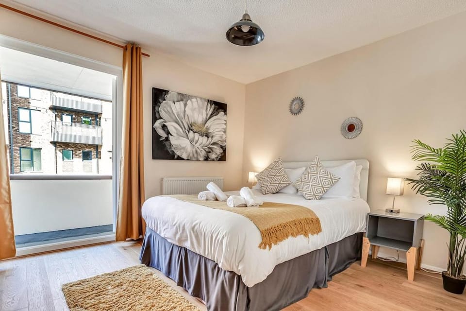 Central Cozy House with private Balcony Apartment in London Borough of Southwark