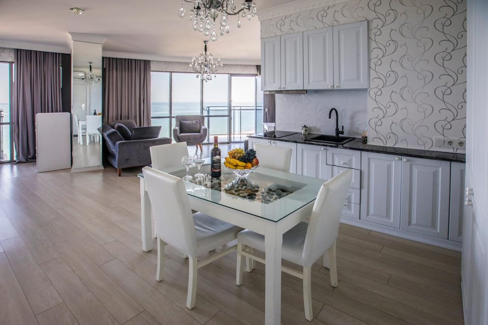 Kitchen or kitchenette, Photo of the whole room, Dining area, Sea view