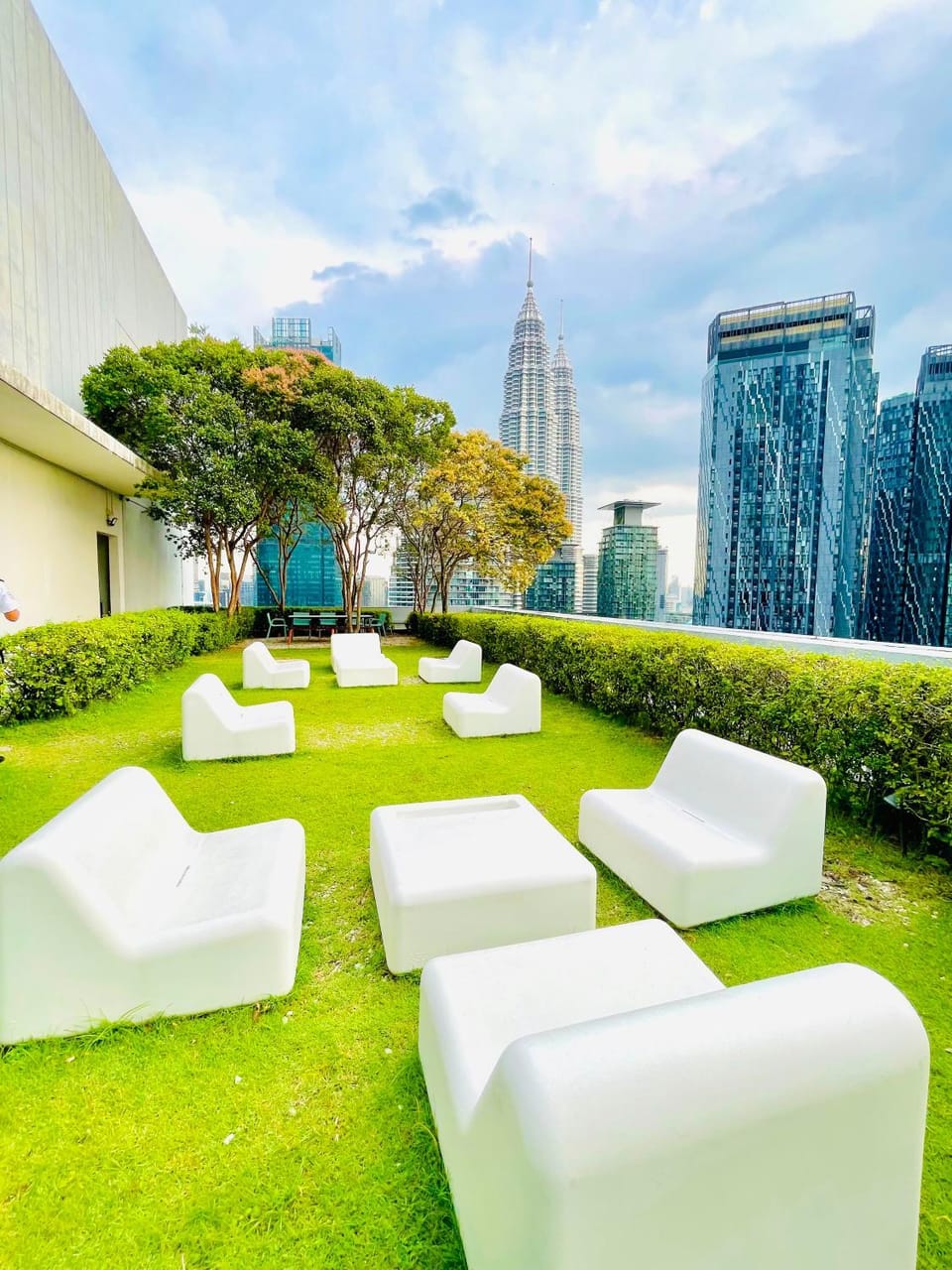 Spring, Day, Garden, Seating area, Garden view
