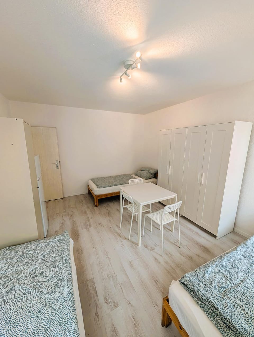 RENOVIERTE 3 ZKB Flurstr 17 50 Stuttgart Apartment in Stuttgart