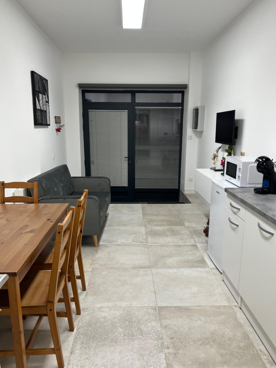 TV and multimedia, Kitchen or kitchenette, Dining area