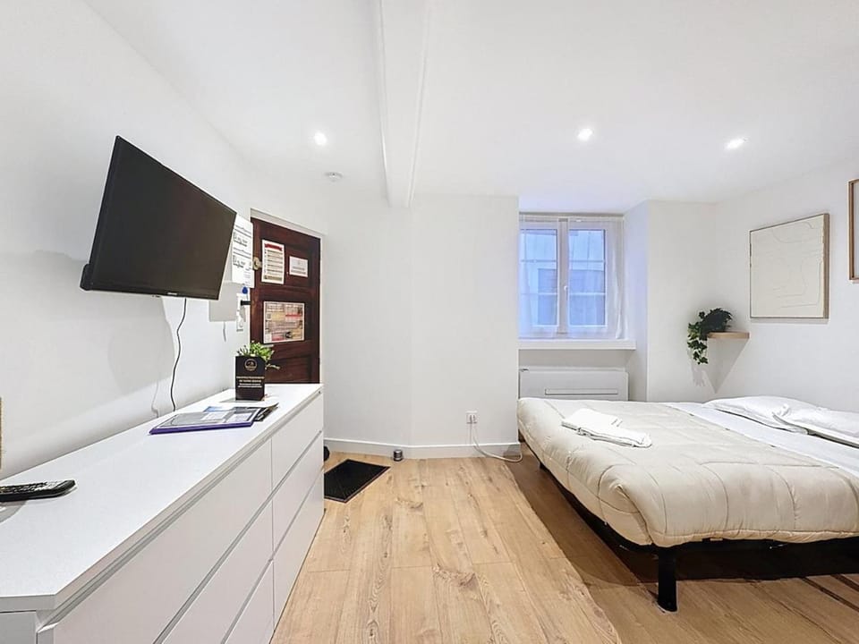 4 Studios modernes climatisés 8 personnes Apartment in Clermont-Ferrand