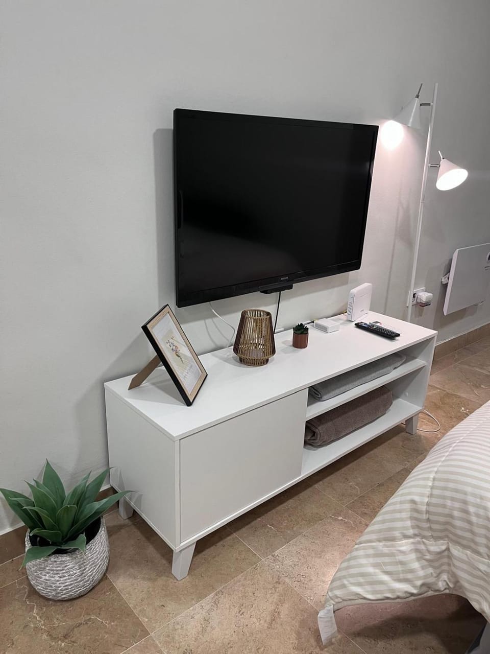 Living room, Lounge or bar