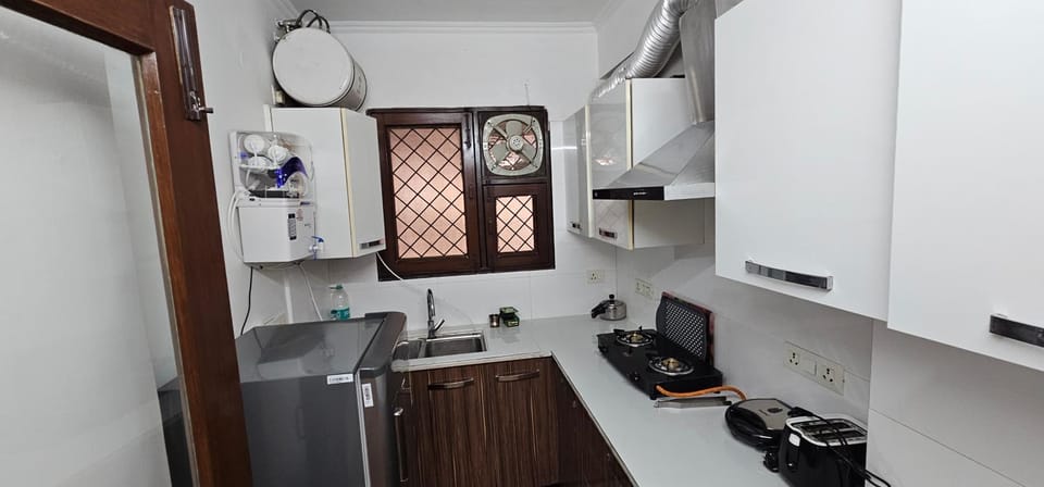 Kitchen or kitchenette, Kitchen or kitchenette, stove
