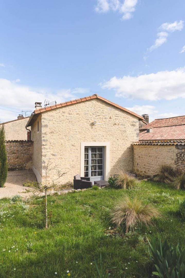 Le gite du puits House in Poitiers