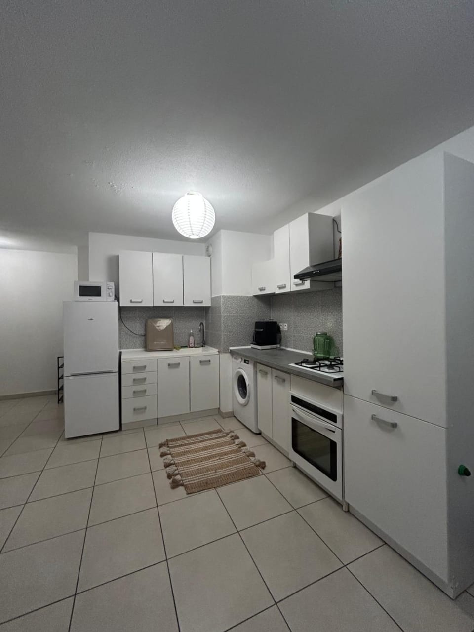 CocoonJacuzzi Apartment in Marseille