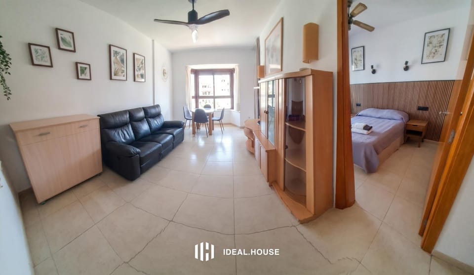 Torremar con parking, no turistico Apartment in Benidorm