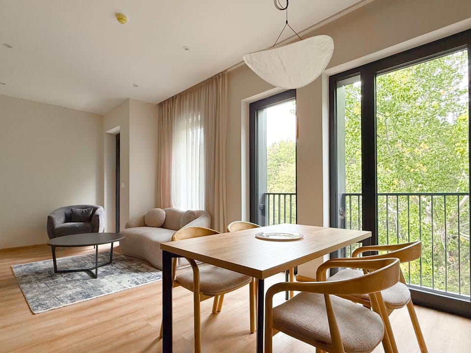 View (from property/room), Living room, Dining area