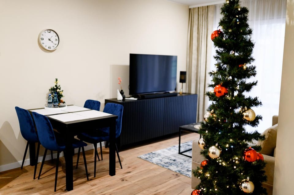TV and multimedia, Dining area, Evening entertainment