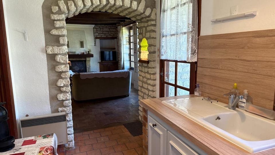 Les rosiers House in Nouvelle-Aquitaine