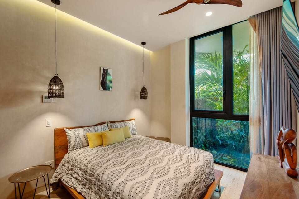 Bed, Photo of the whole room, Bedroom, Garden view